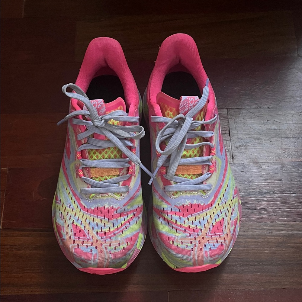 ASICS Noosa Tri 15 - barely worn